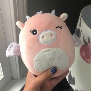 NWOT Squishmallow “Dakota” Winking HTF Dragon